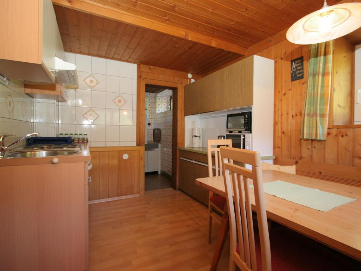 Lovely Holiday Home In Matrei In The Mountains Matrei in Osttirol Room photo