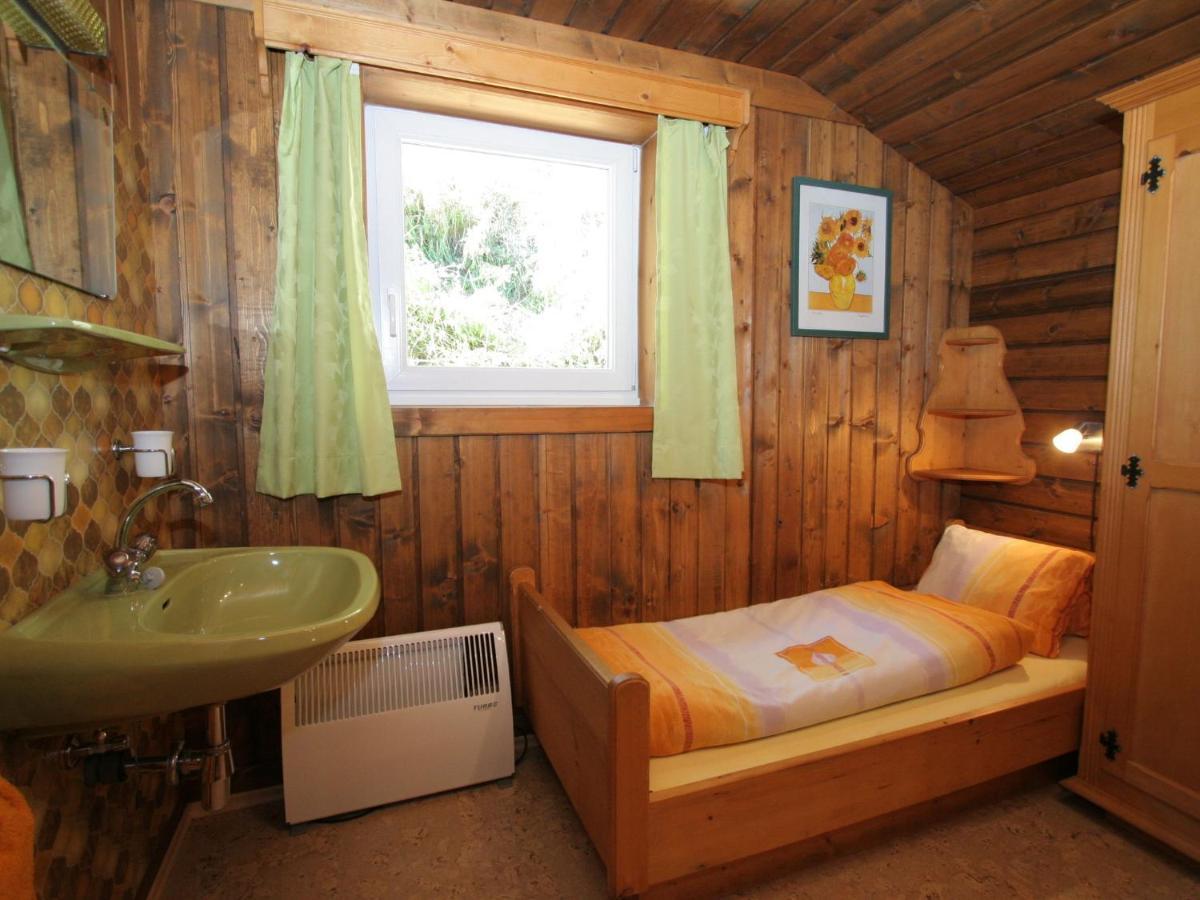 Lovely Holiday Home In Matrei In The Mountains Matrei in Osttirol Room photo